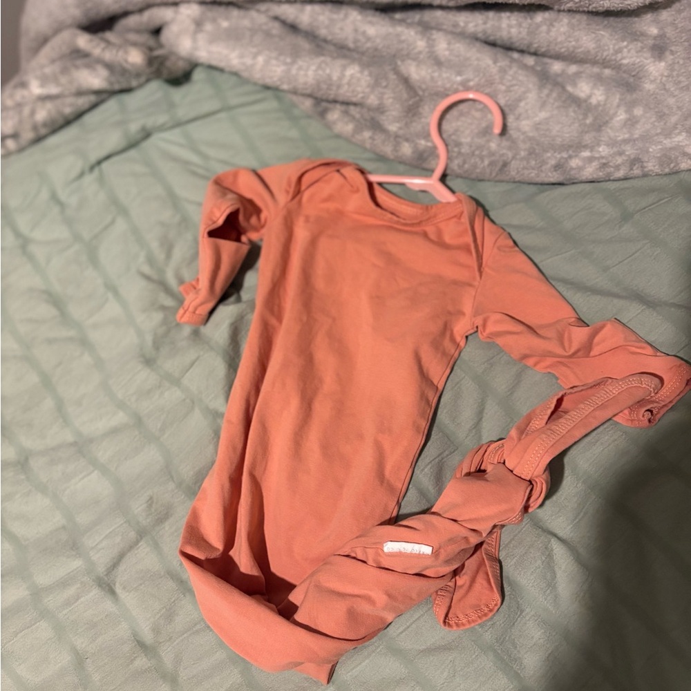 Marlowe & Co NWOT Coral knotted gown